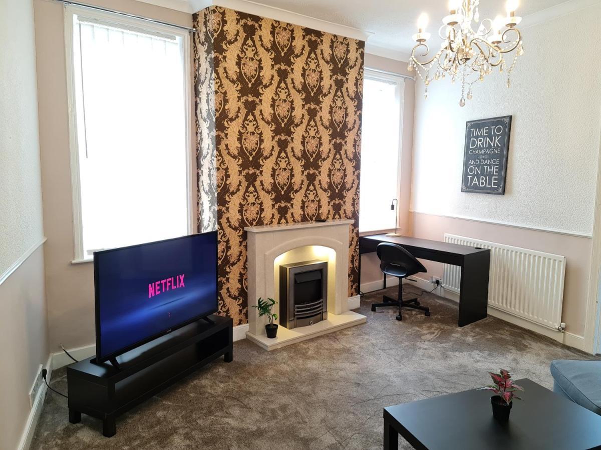 דירות ניוקאסל Large 3 Bed Flat, Free Parking מראה חיצוני תמונה