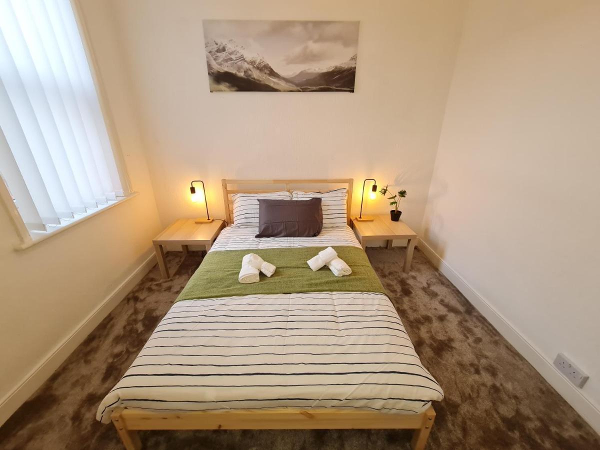 דירות ניוקאסל Large 3 Bed Flat, Free Parking מראה חיצוני תמונה