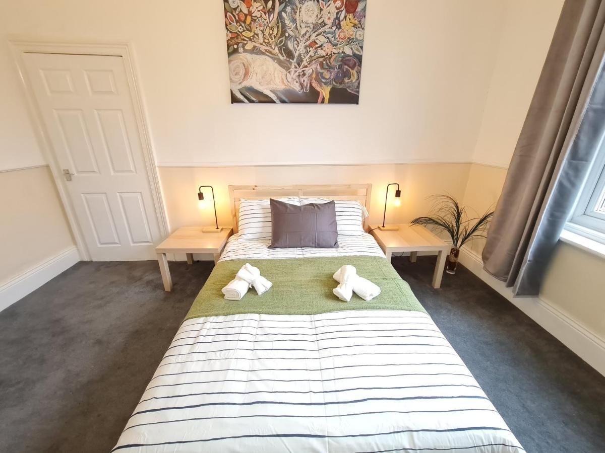 דירות ניוקאסל Large 3 Bed Flat, Free Parking מראה חיצוני תמונה